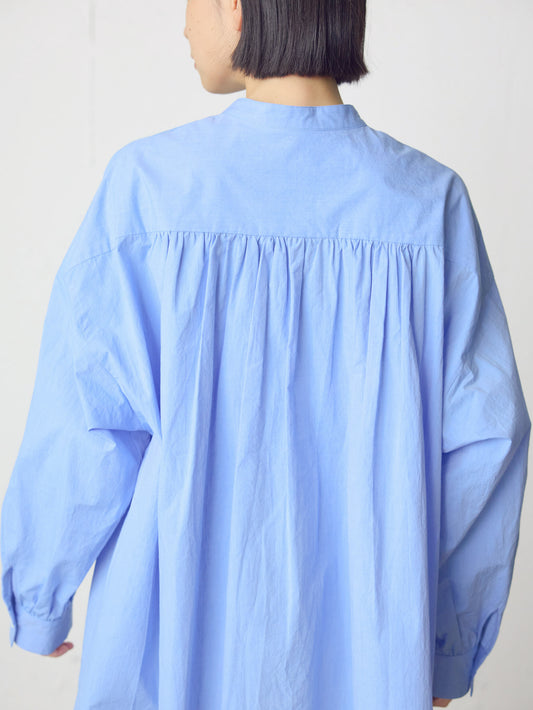 wide back gather shirt