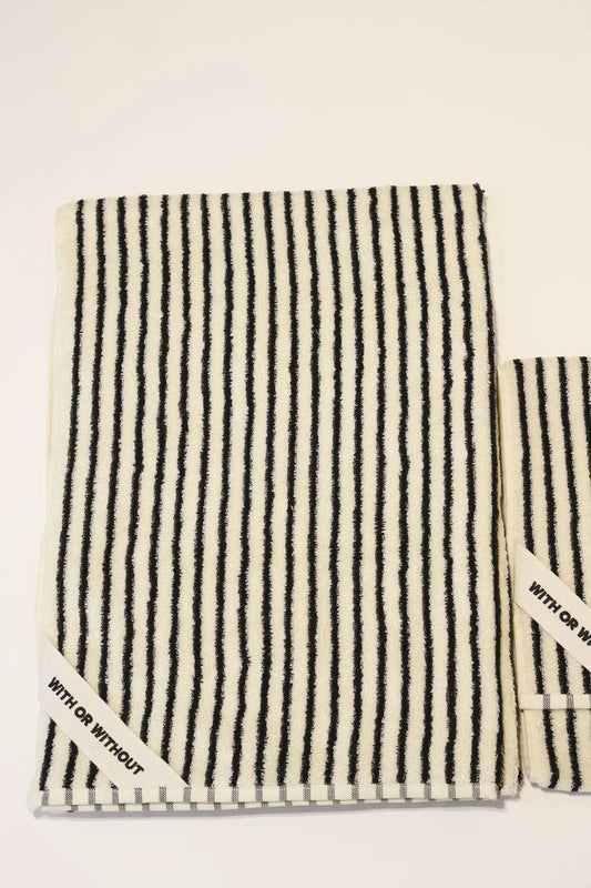 Bath Towel / WITH OR WITHOUT