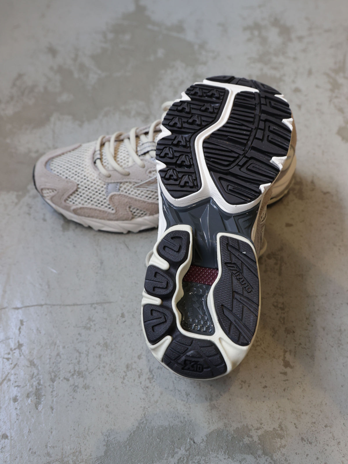 63M0269103 MIZUNO D1GA261104 WAVE RIDER