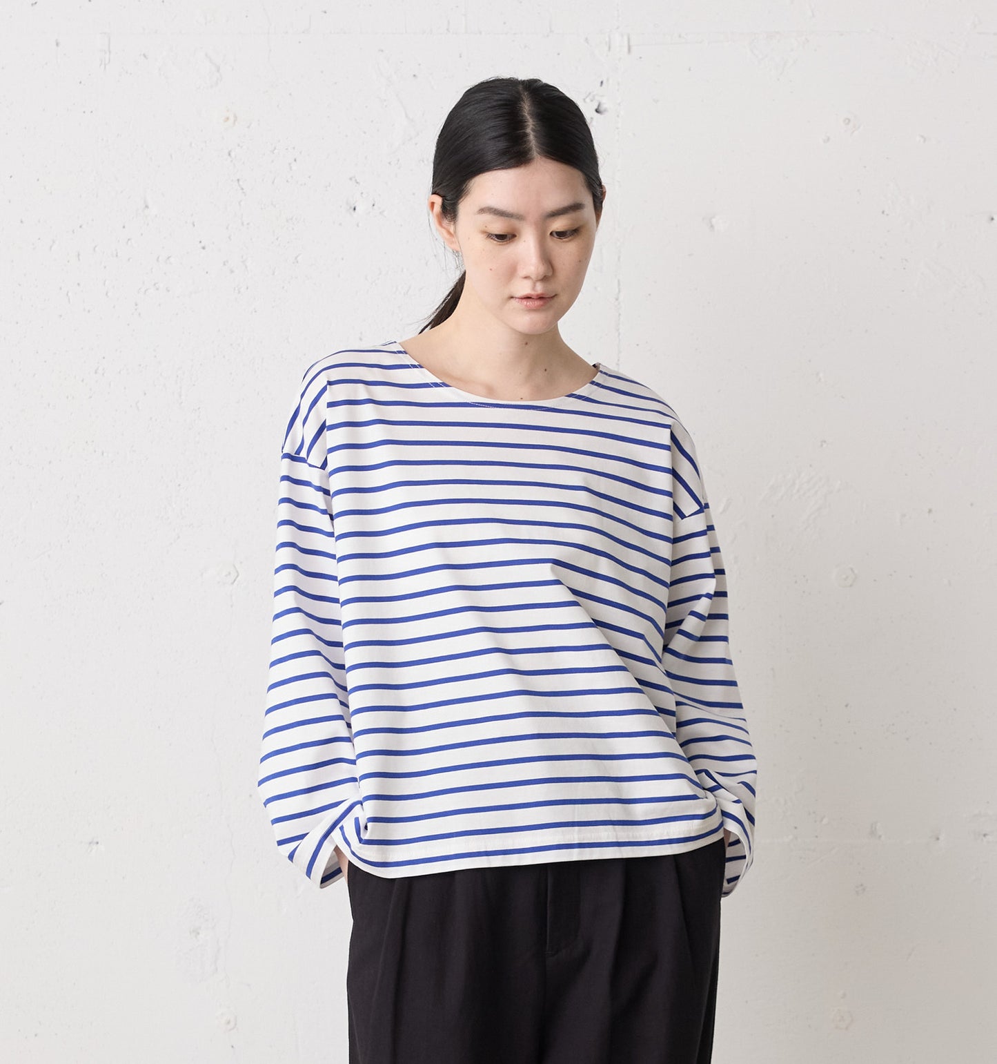 border wide pullover
