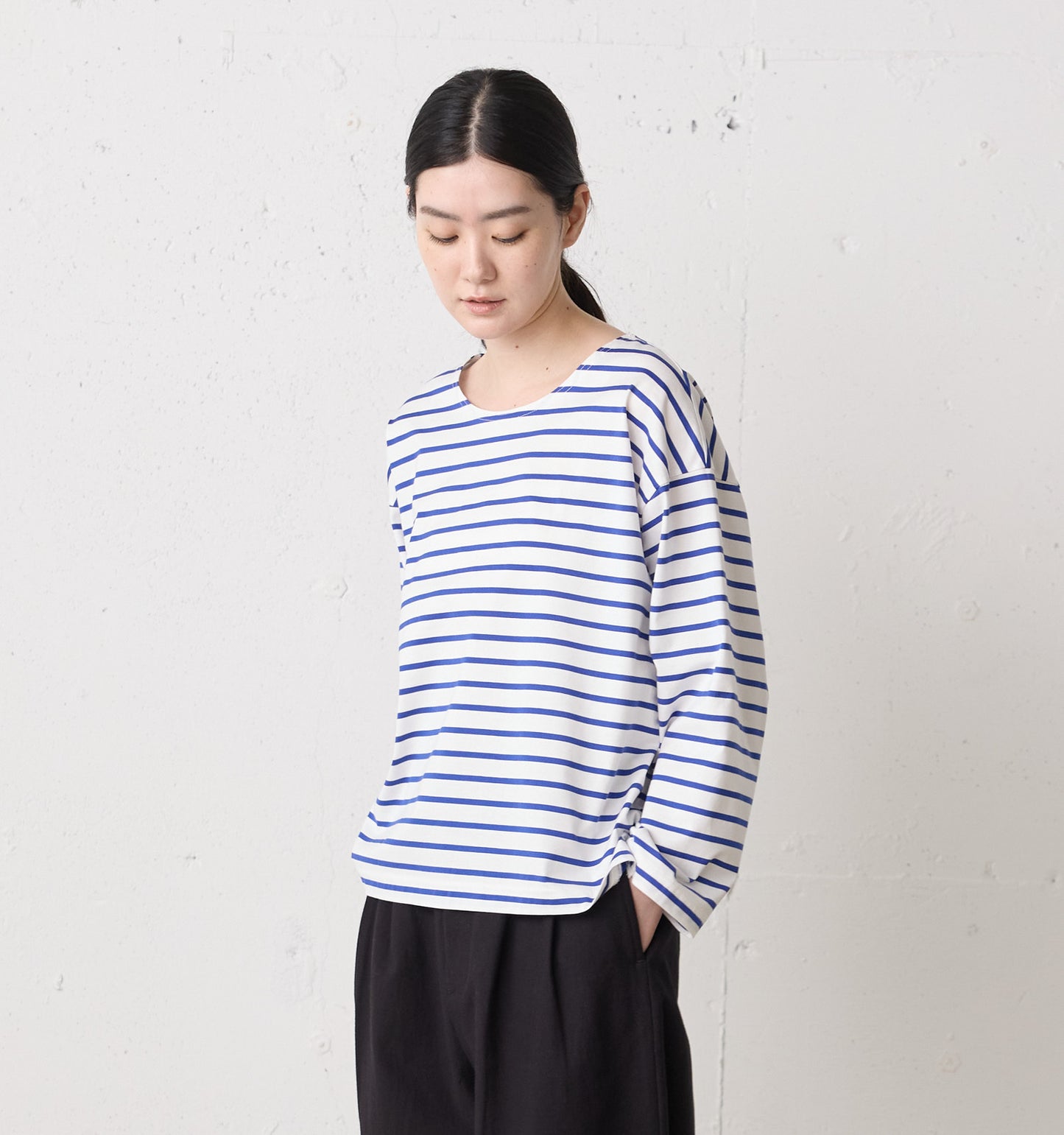 border wide pullover