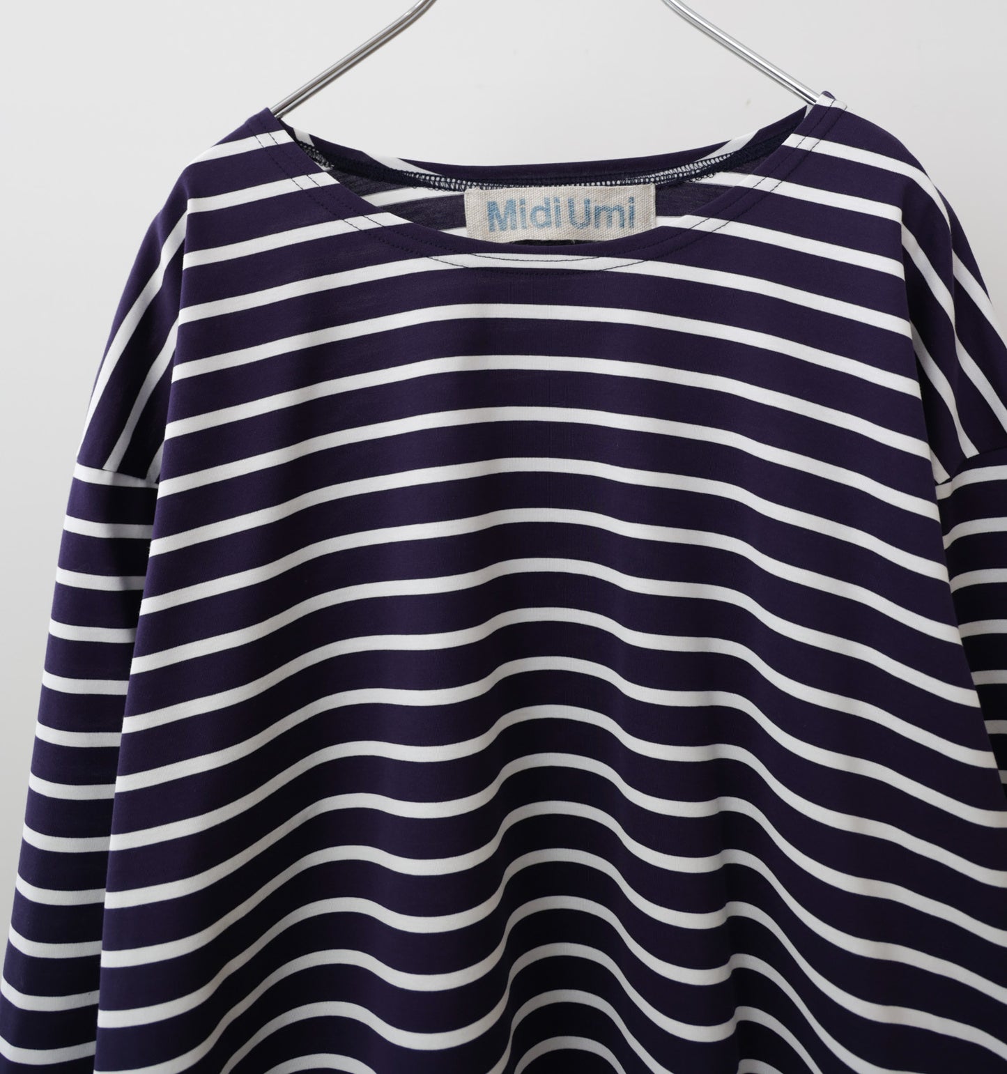 border wide pullover