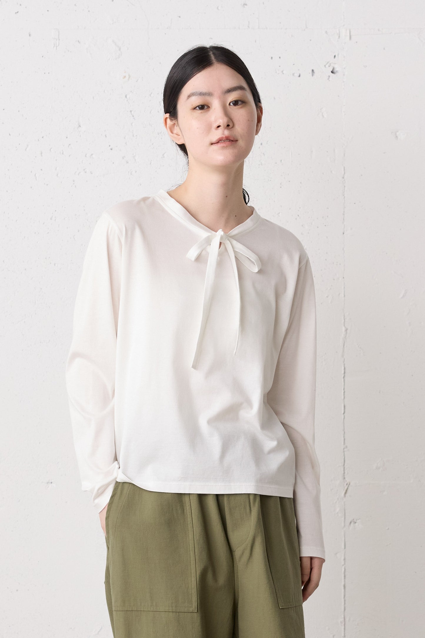 bow-tie pullover