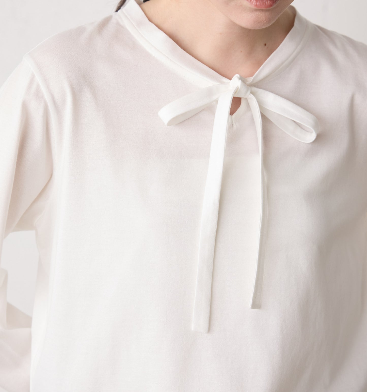 bow-tie pullover
