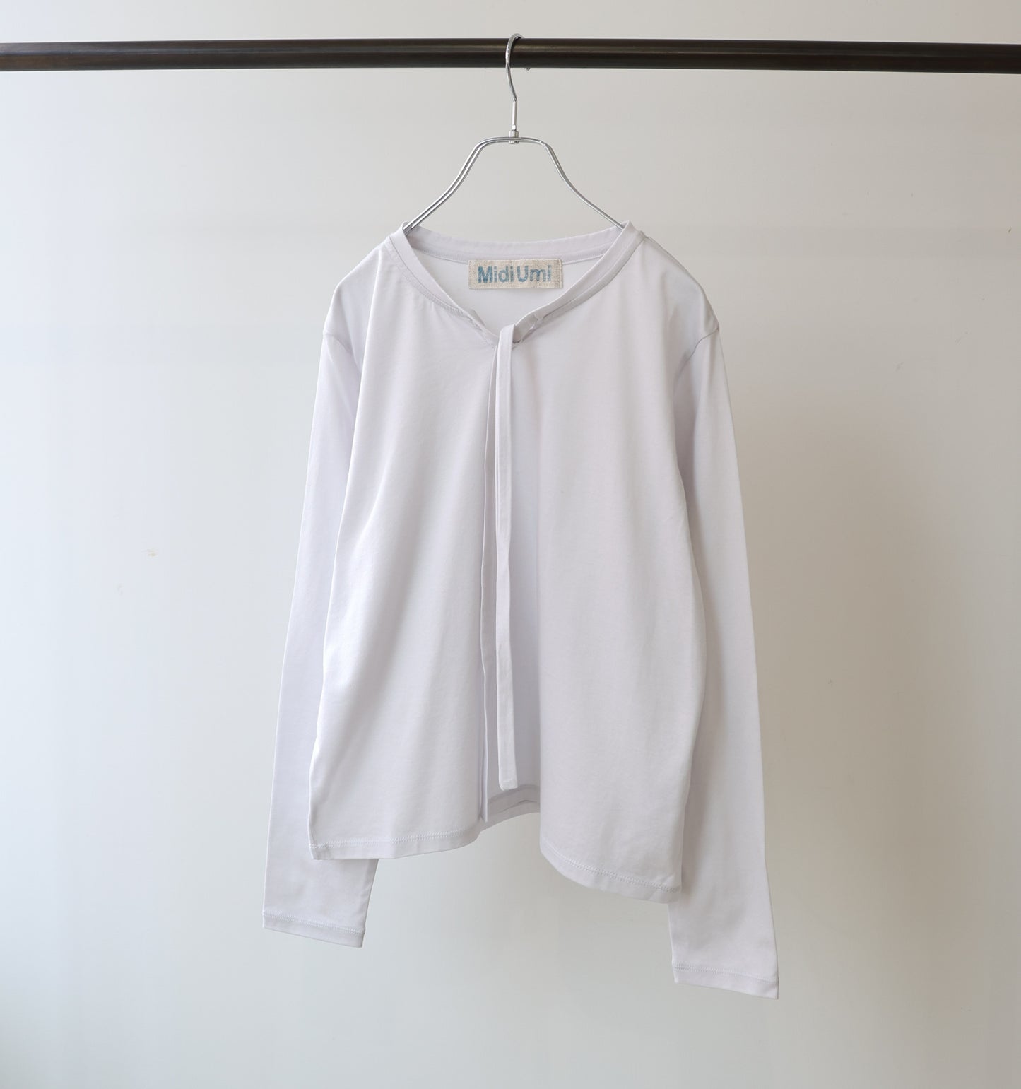 bow-tie pullover