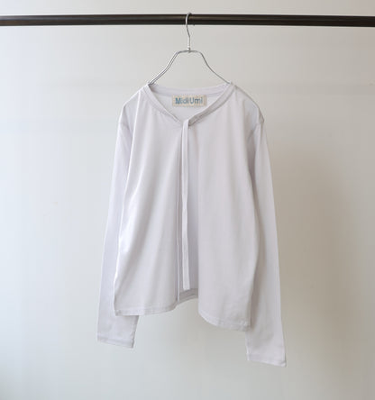 bow-tie pullover