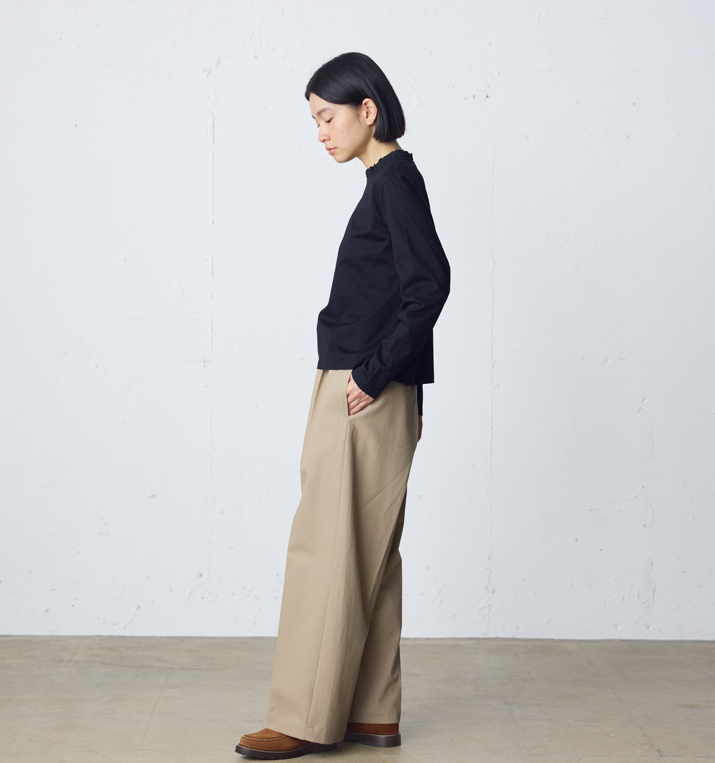 frill neck pullover