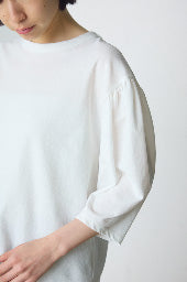 volume sleeve pullover