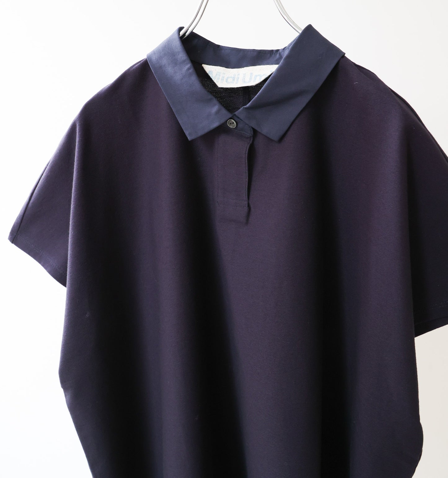 polo no sleeve pullover