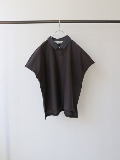 polo no sleeve pullover