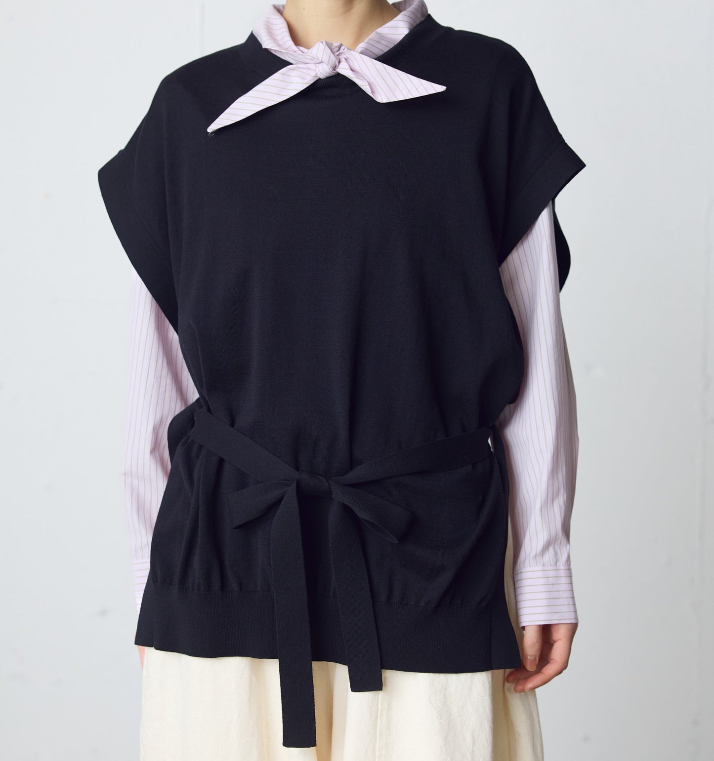 side ribbon vest