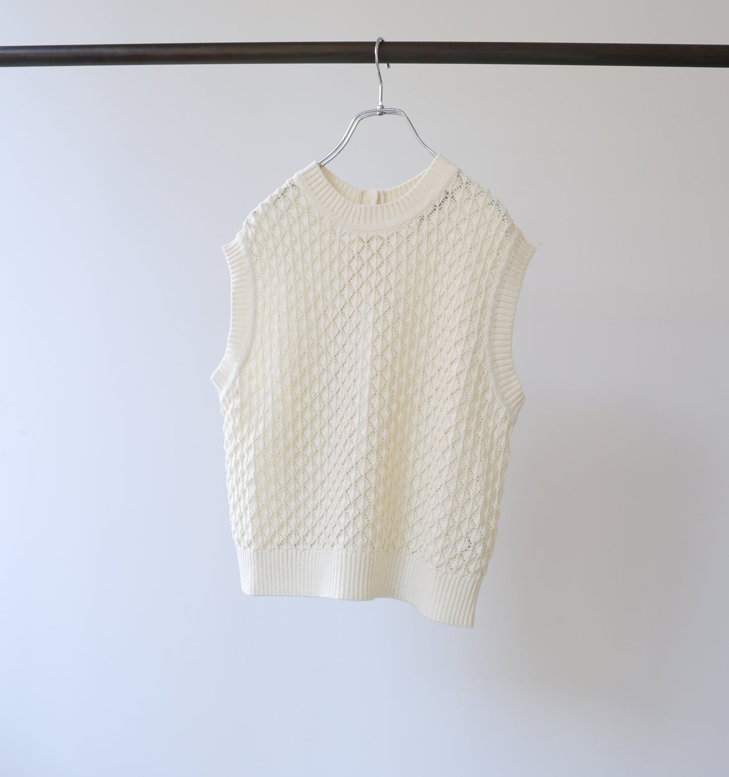 mesh knit vest