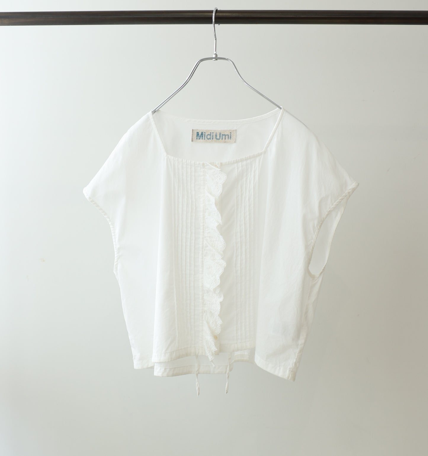 pin tuck lace vest