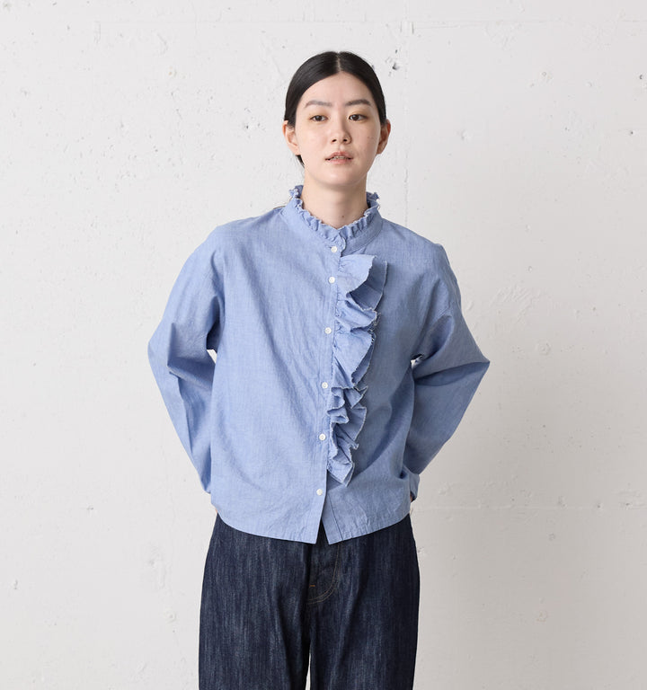 dungarees ruffle shirt