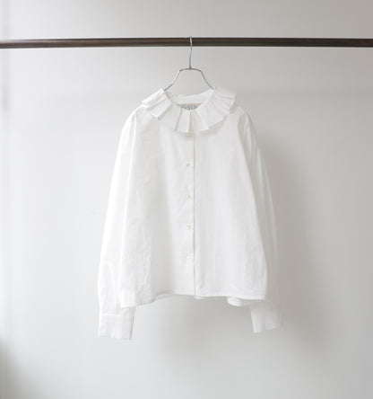 tuck collar shirt