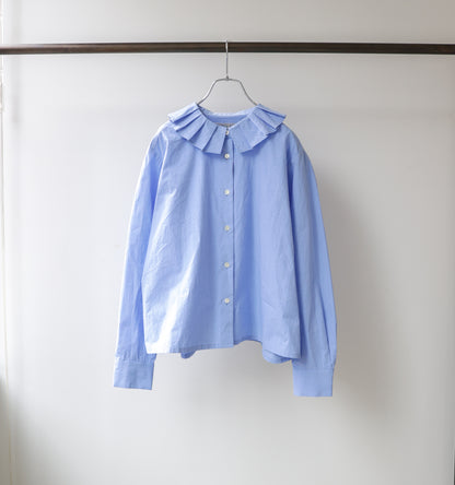tuck collar shirt