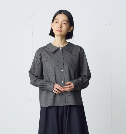 flat collar dots shirt
