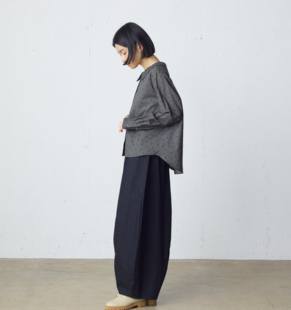 flat collar dots shirt