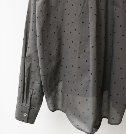 flat collar dots shirt