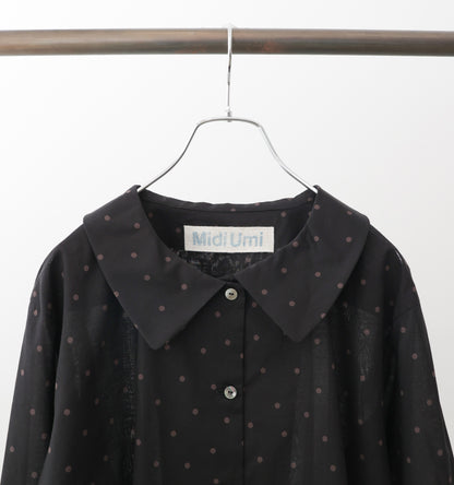 flat collar dots shirt
