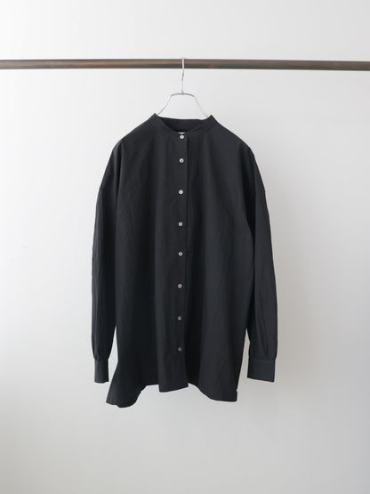 wide back gather shirt