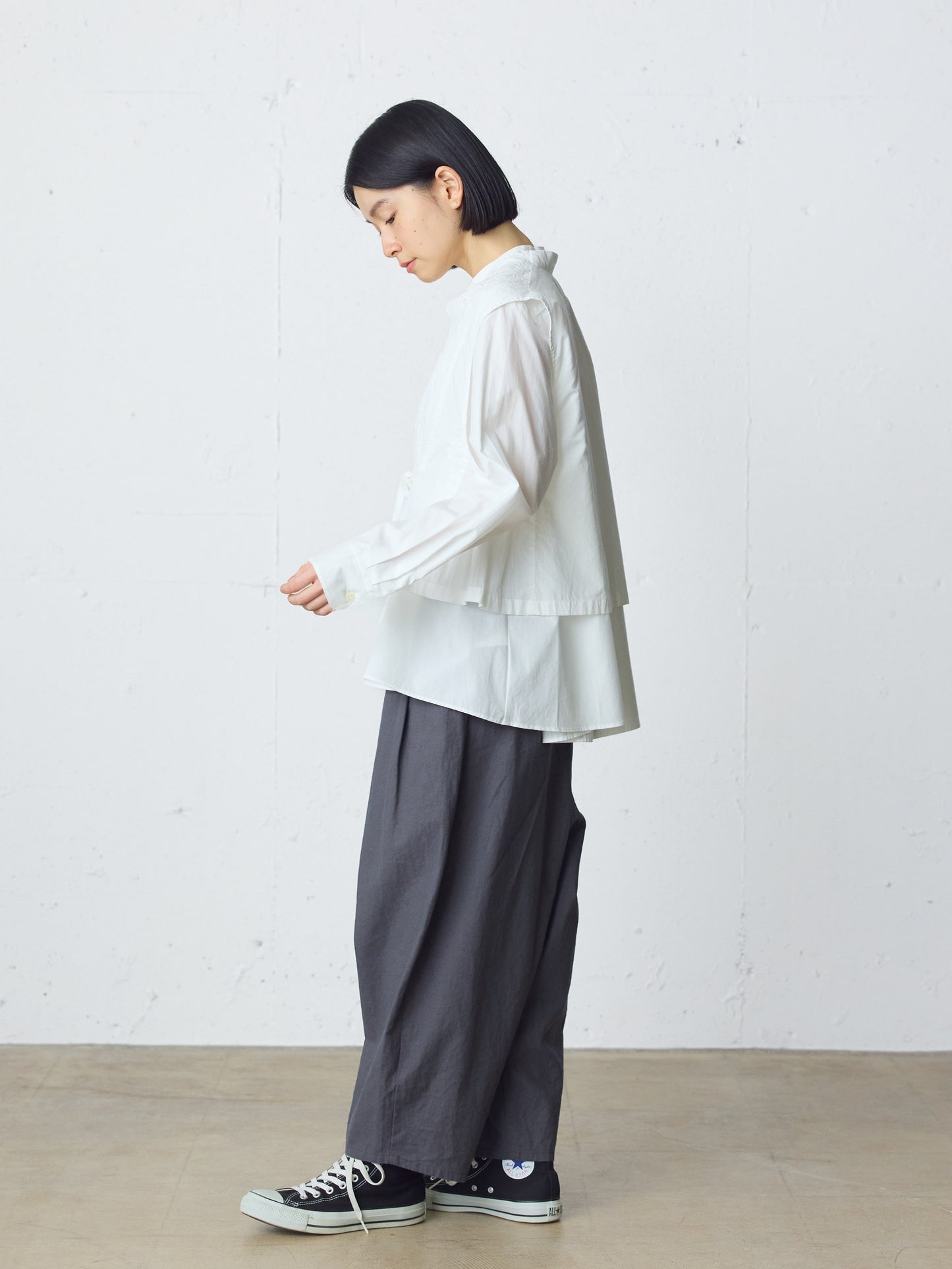 lace side tuck vest