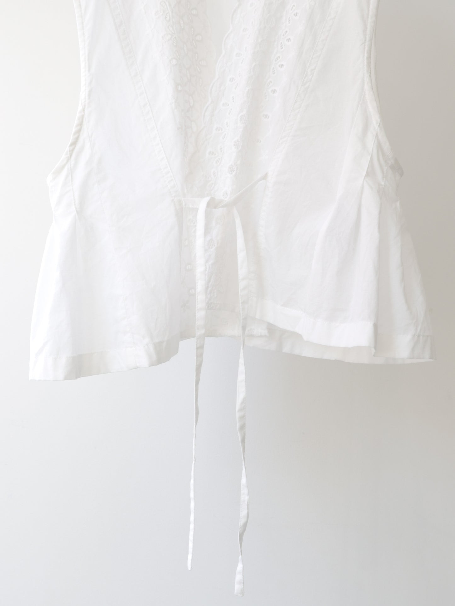 lace side tuck vest