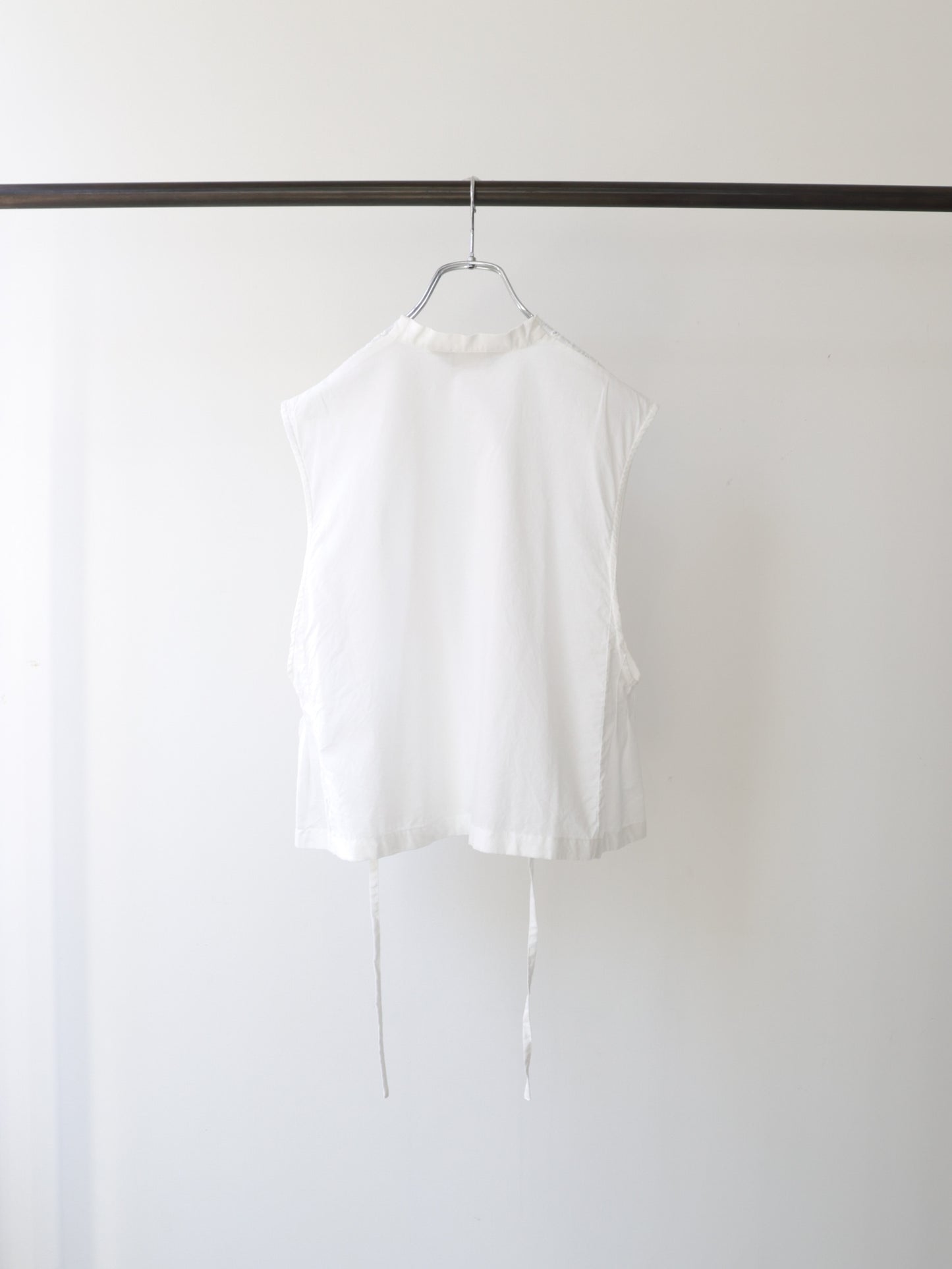 lace side tuck vest