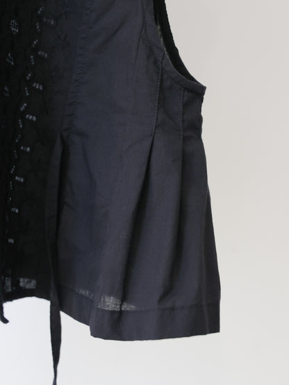 lace side tuck vest