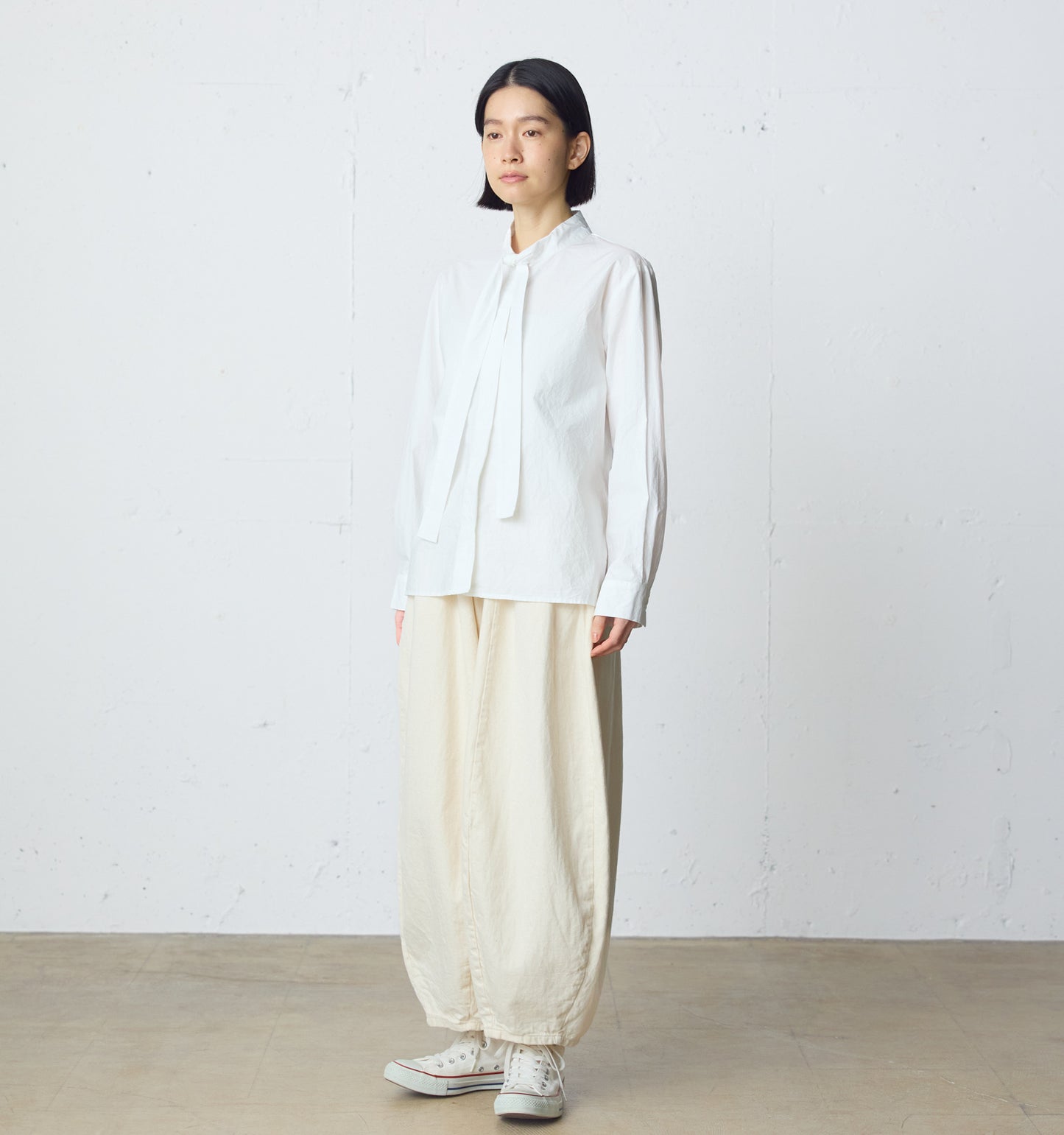 tie-neck shirt