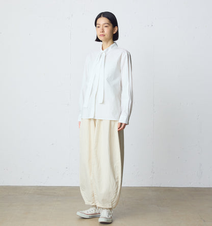 tie-neck shirt