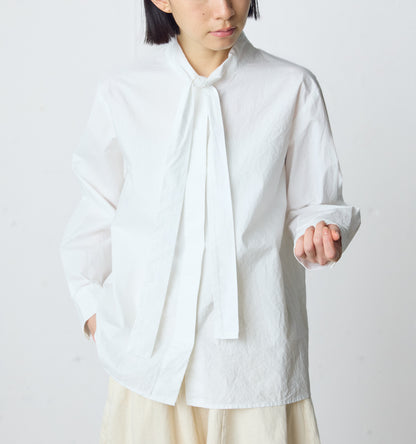 tie-neck shirt