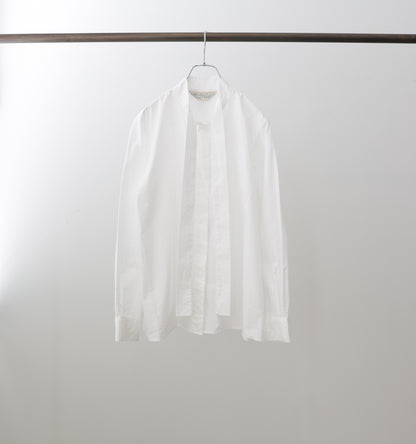 tie-neck shirt