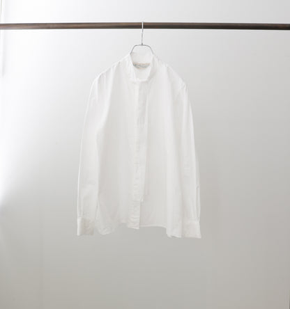 tie-neck shirt