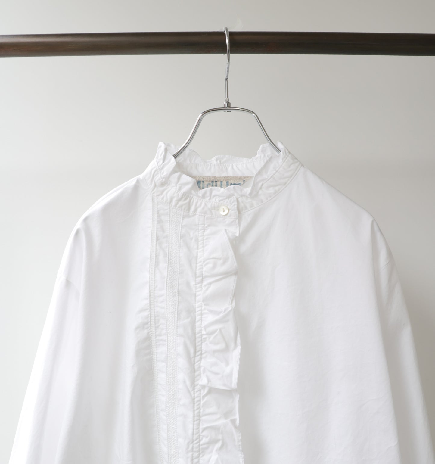 front frill lace shirt