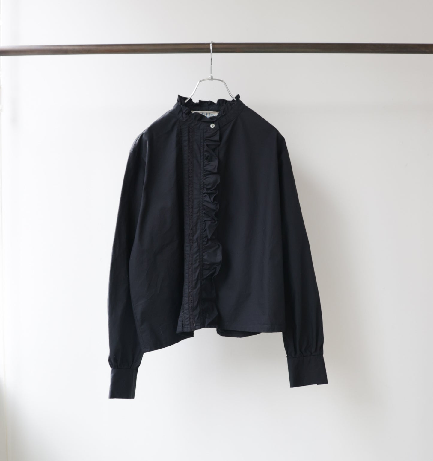 front frill lace shirt