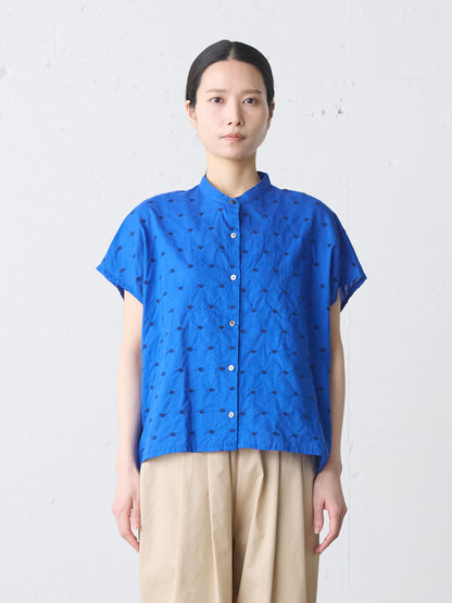 dots shirt nosleeve
