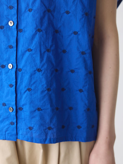 dots shirt nosleeve