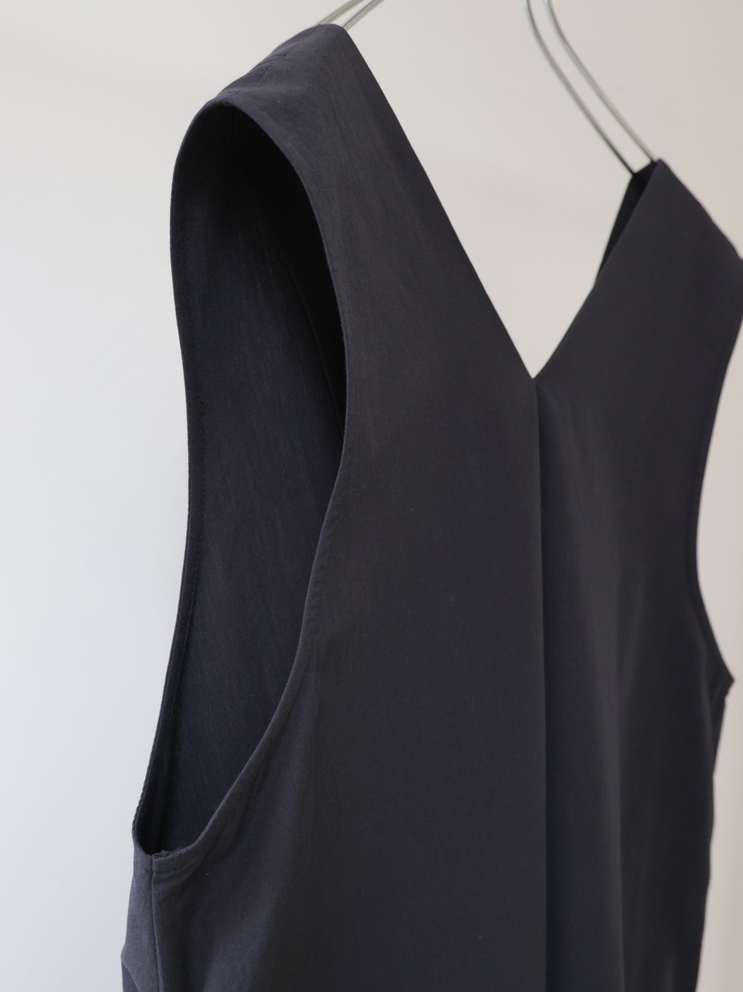 V neck long gilet one-piece