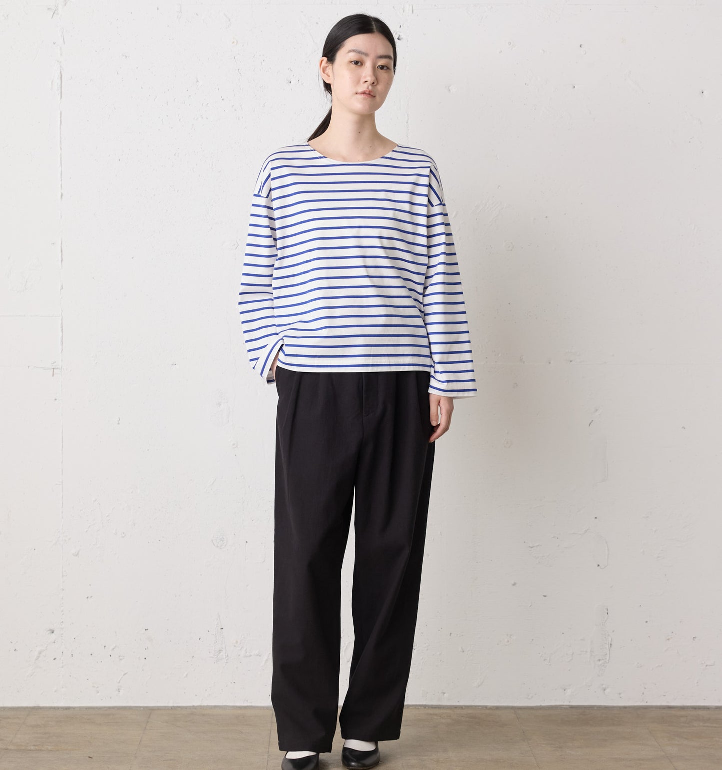 back satin 2tuck pants