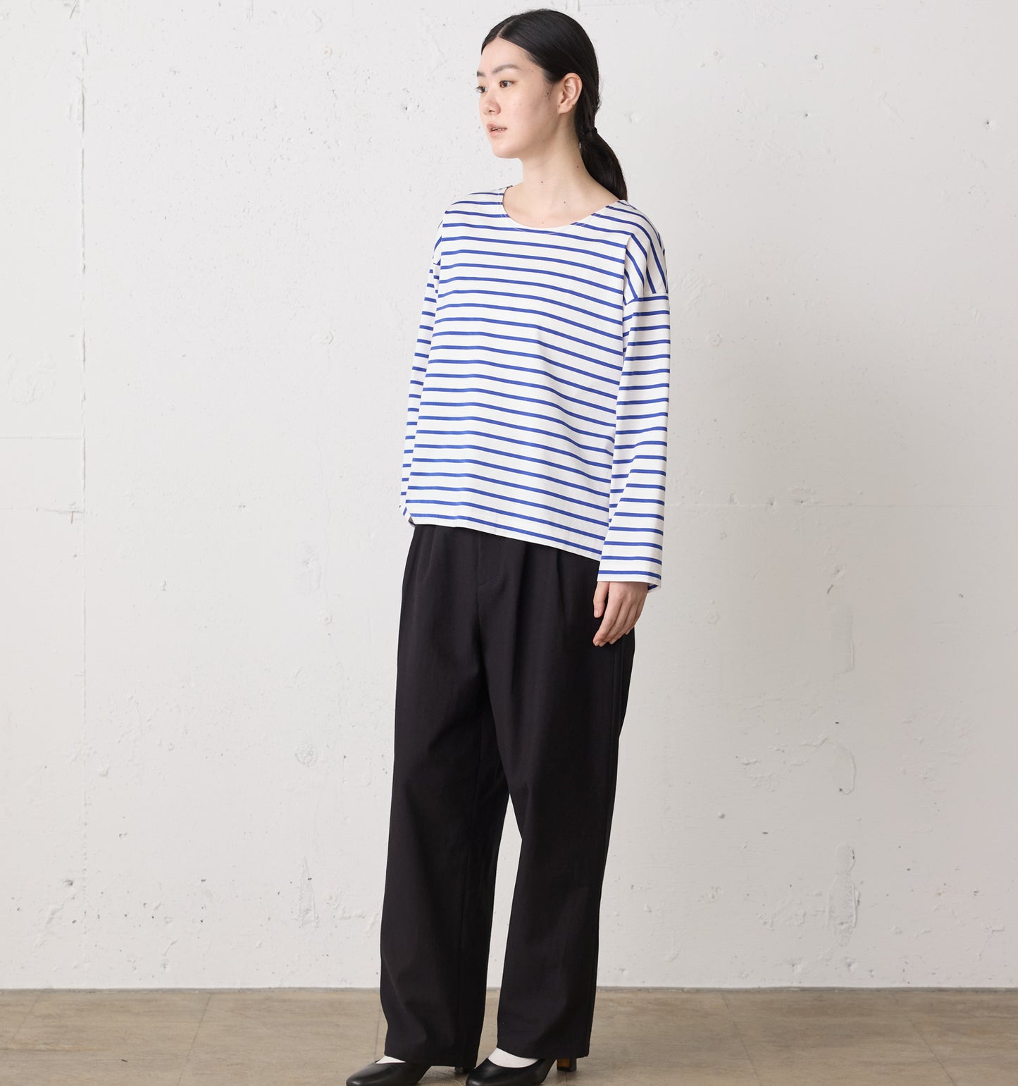back satin 2tuck pants