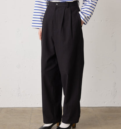 back satin 2tuck pants