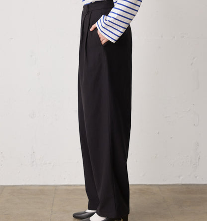 back satin 2tuck pants