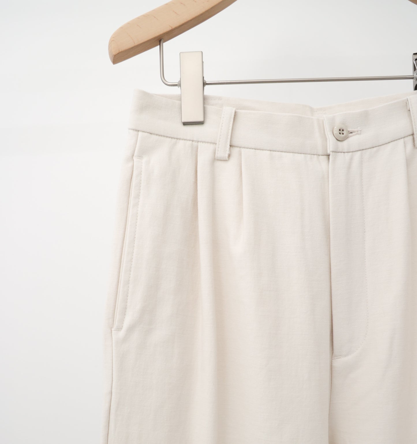 back satin 2tuck pants