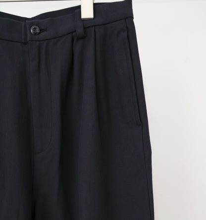 back satin 2tuck pants