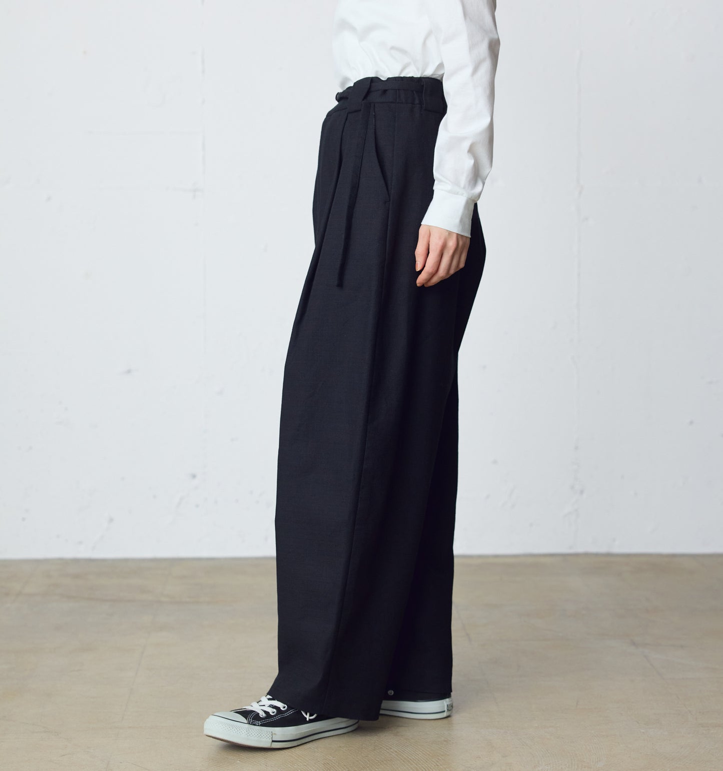 slacks pants with belt