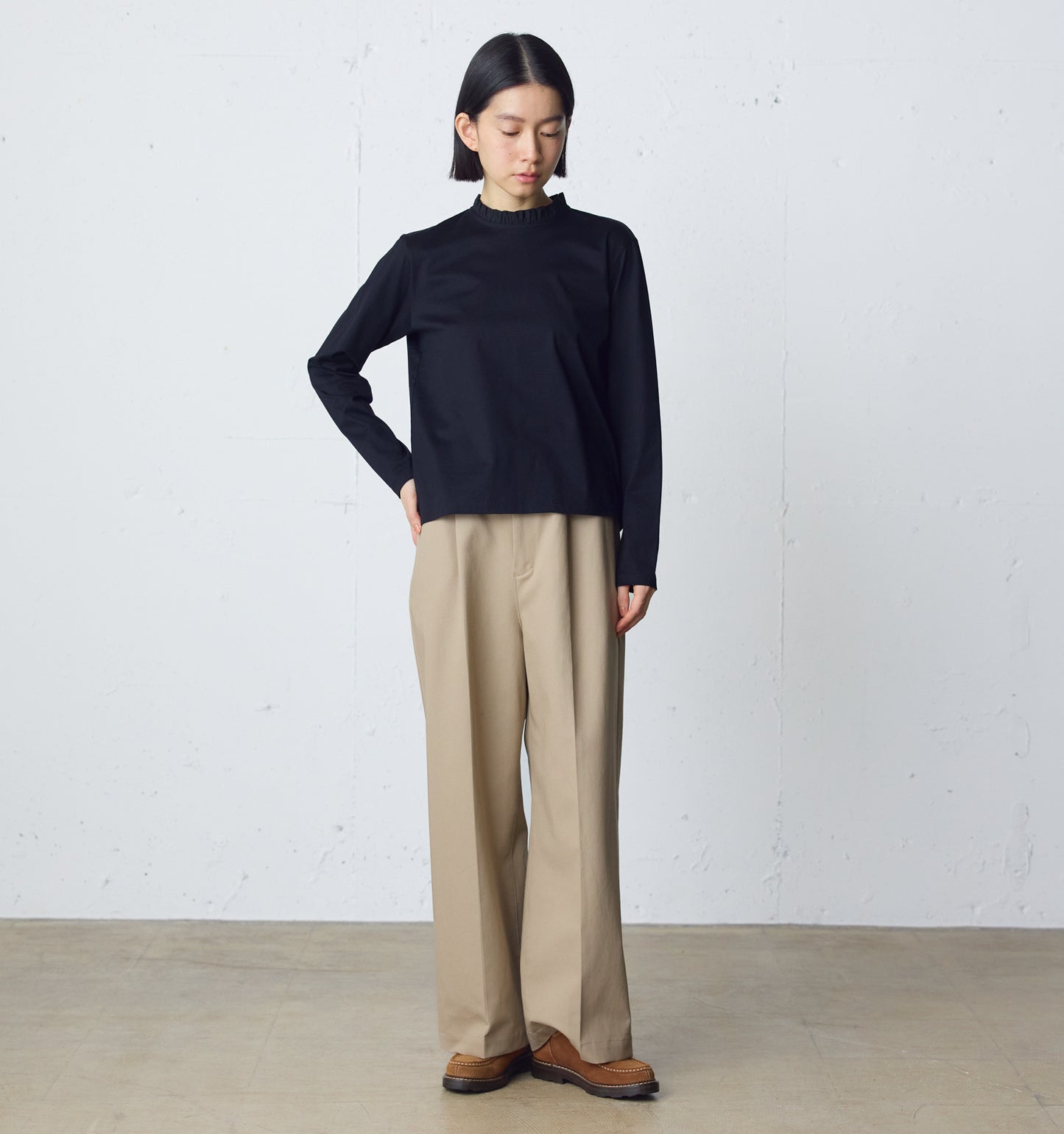 wide slacks pants