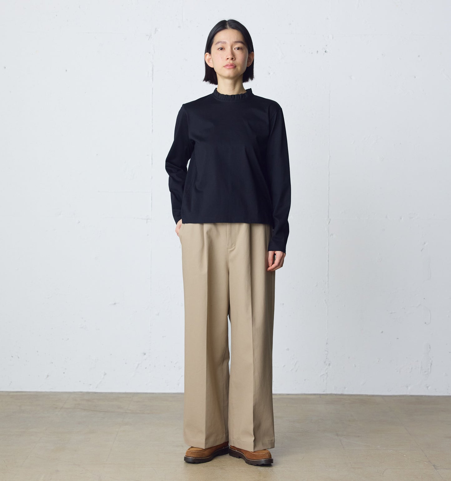 wide slacks pants
