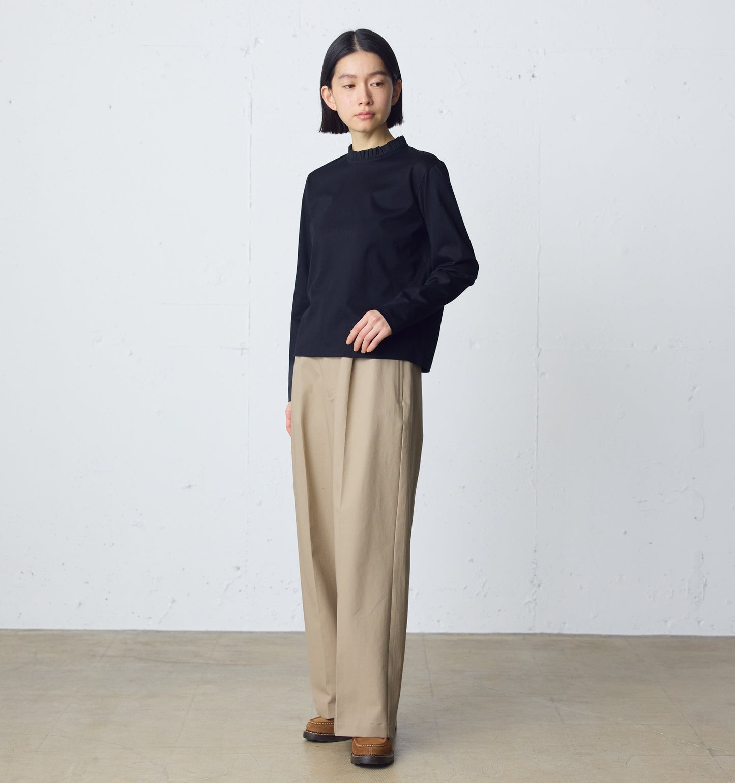 wide slacks pants