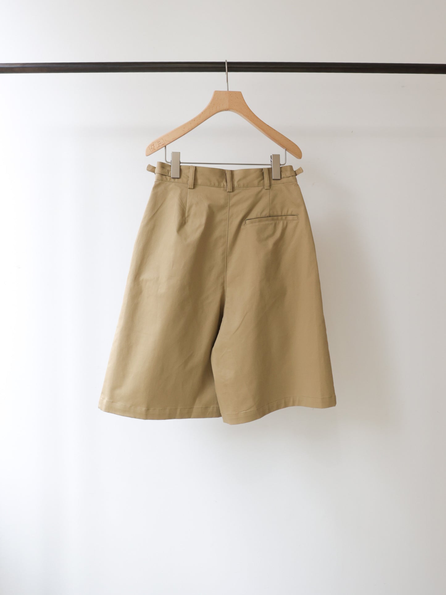 chino short pants